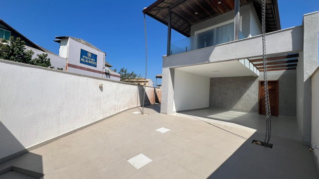 Casa com 384m² 4 quartos e 5 banheiros, à venda, no bairro Praia do Foguete em Cabo Frio