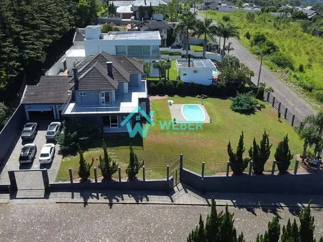 Casa 4 quartos e 4 banheiros, à venda, no bairro Cidade Nova em Ivoti