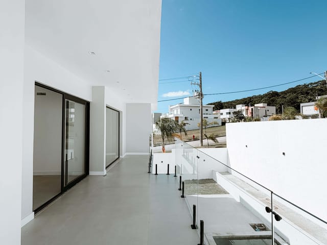 Casa com 397m² 4 quartos e 5 banheiros, à venda, no bairro Alphaville em Rio das Ostras