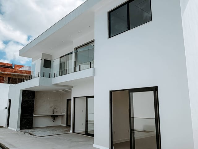 Casa com 397m² 4 quartos e 5 banheiros, à venda, no bairro Alphaville em Rio das Ostras