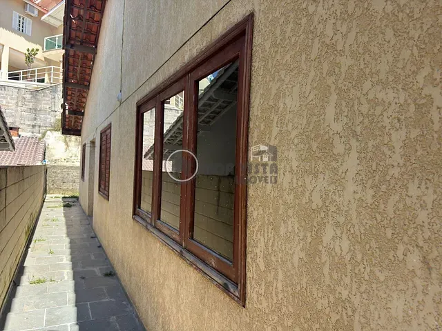 Casa 3 quartos e 2 banheiros, à venda, no bairro Parque Residencial Itapeti em Mogi das Cruzes