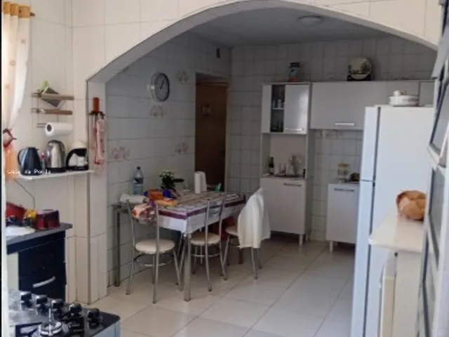 Casa 2 quartos e 1 banheiro, à venda, no bairro Conjunto Residencial Nova Bertioga em Mogi das Cruzes