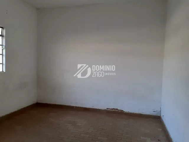 Casa com 360m² 3 quartos e 3 banheiros, à venda, no bairro Parque das Américas em Uberaba