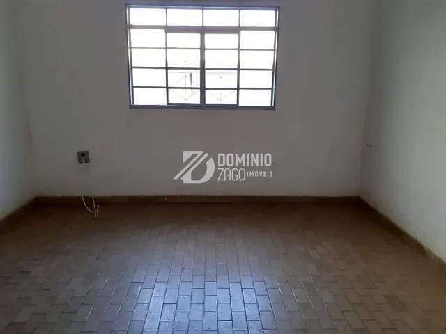 Casa com 360m² 3 quartos e 3 banheiros, à venda, no bairro Parque das Américas em Uberaba