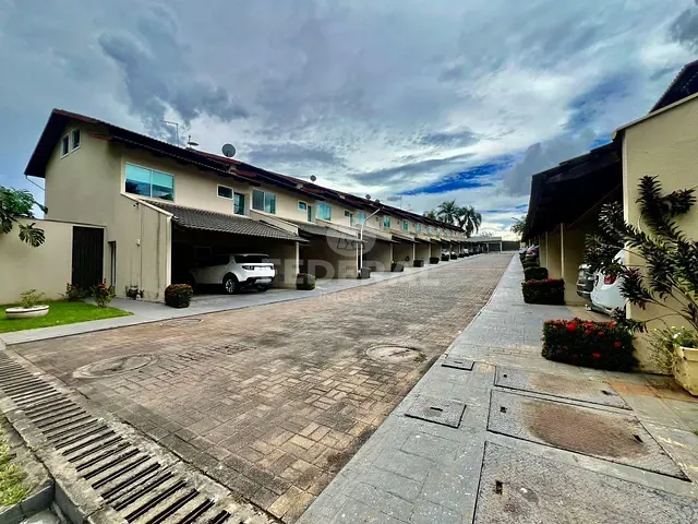 Casa com 220m² 3 quartos e 3 banheiros, para alugar, no bairro Parque Amazônia em Goiânia