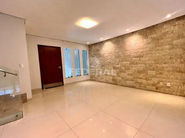 Casa com 220m² 3 quartos e 3 banheiros, para alugar, no bairro Parque Amazônia em Goiânia