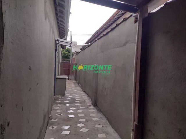Casa com 120m² 2 quartos e 1 banheiro, para alugar, no bairro Jardim Bela Vista em São José dos Campos