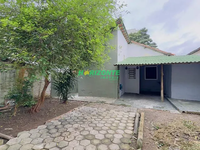 Casa com 310m² 3 quartos e 2 banheiros, para alugar, no bairro Jardim Bela Vista em São José dos Campos