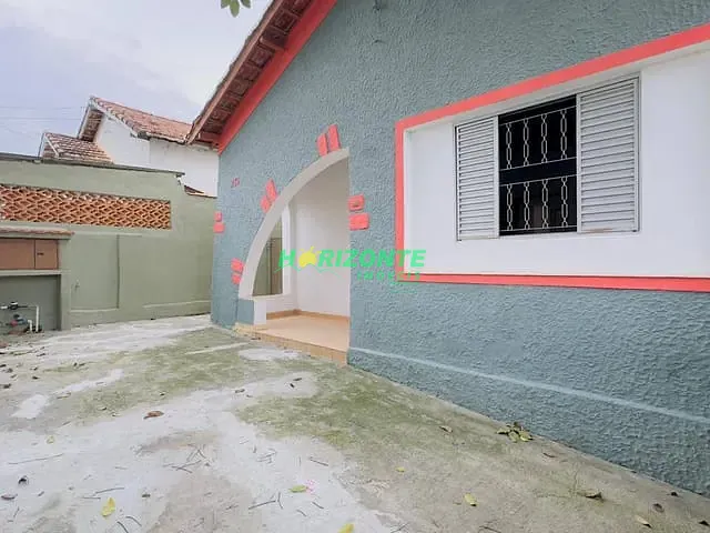 Casa com 120m² 2 quartos e 1 banheiro, para alugar, no bairro Jardim Bela Vista em São José dos Campos
