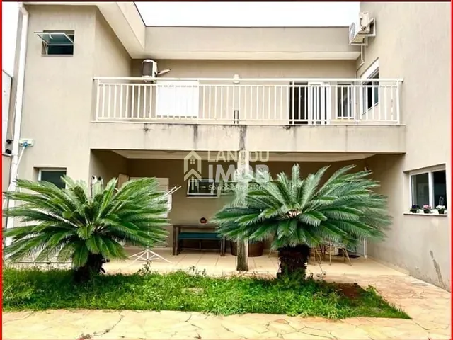 Casa com 300m² 3 quartos e 4 banheiros, à venda, no bairro Jardim Paulista II em Jundiaí