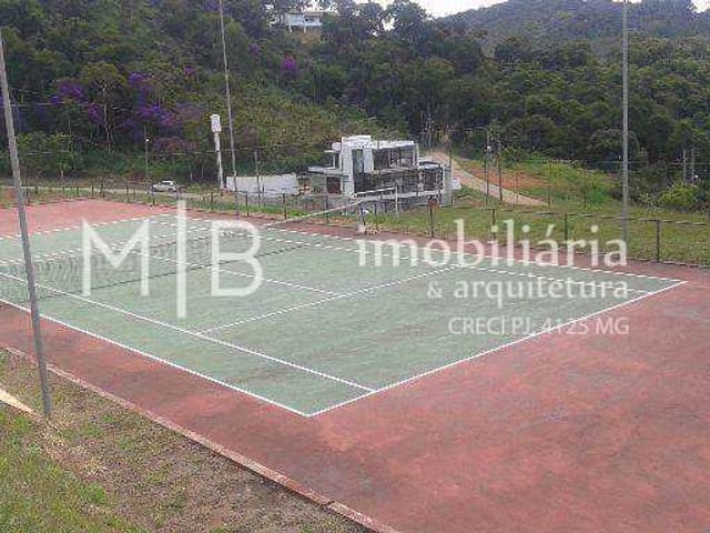 Casa com 820m², à venda, no bairro NOVO HORIZONTE em JUIZ DE FORA