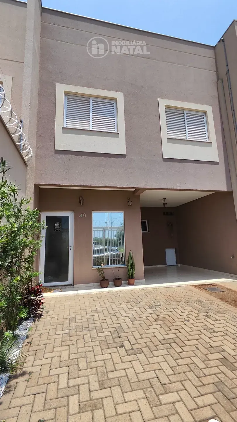 Casa, 4 quartos, 157 m² - Foto 1