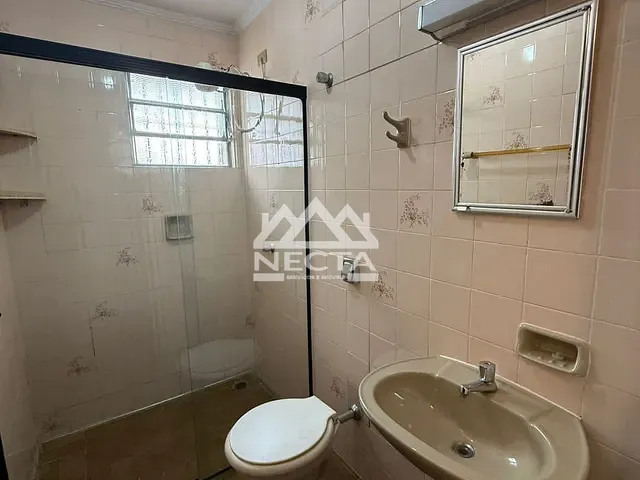 Casa com 300m² 3 quartos e 2 banheiros, à venda, no bairro Aruan em Caraguatatuba