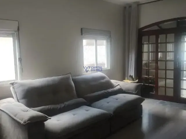 Casa com 250m² 5 quartos e 5 banheiros, à venda, no bairro Jardim Satélite em São José dos Campos