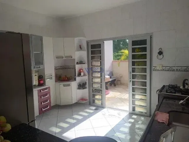 Casa com 250m² 5 quartos e 5 banheiros, à venda, no bairro Jardim Satélite em São José dos Campos