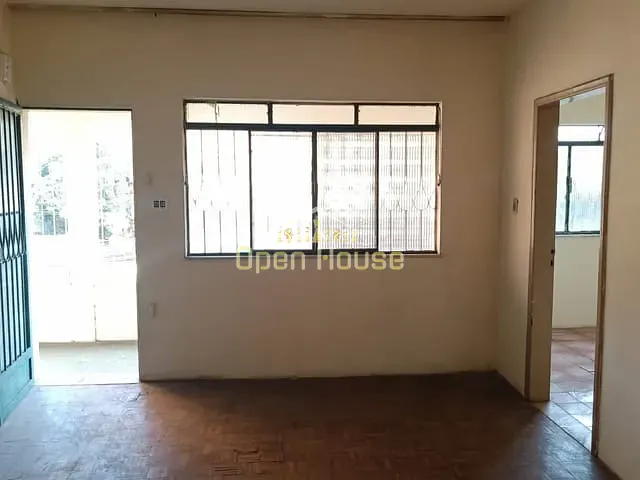 Casa com 456m² 3 quartos e 1 banheiro, à venda, no bairro 249 em Volta Redonda