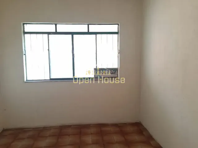 Casa com 456m² 3 quartos e 1 banheiro, à venda, no bairro 249 em Volta Redonda