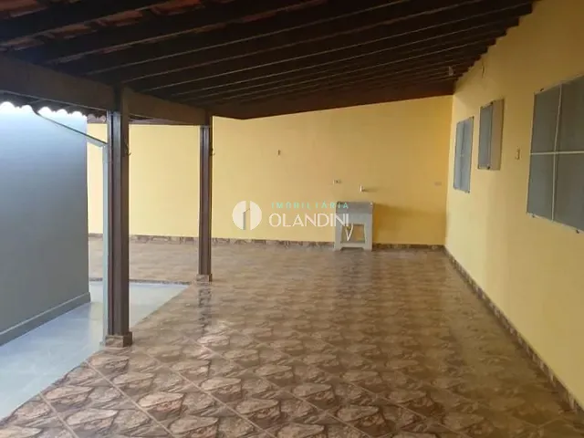 Casa com 300m² 2 quartos e 1 banheiro, para alugar, no bairro Parque Residencial Itamaraty em Artur Nogueira
