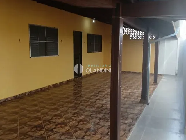 Casa com 300m² 2 quartos e 1 banheiro, para alugar, no bairro Parque Residencial Itamaraty em Artur Nogueira