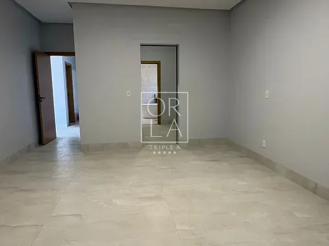 Casa com 407m² 4 quartos e 6 banheiros, à venda, no bairro Fazenda Gameleira em Goiânia
