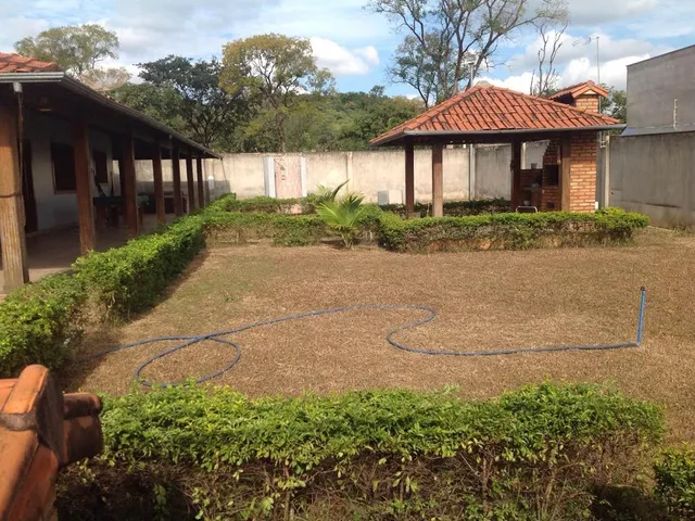 Casa com 720m² 3 quartos e 2 banheiros, à venda, no bairro Residencial Pôr do Sol em Sete Lagoas