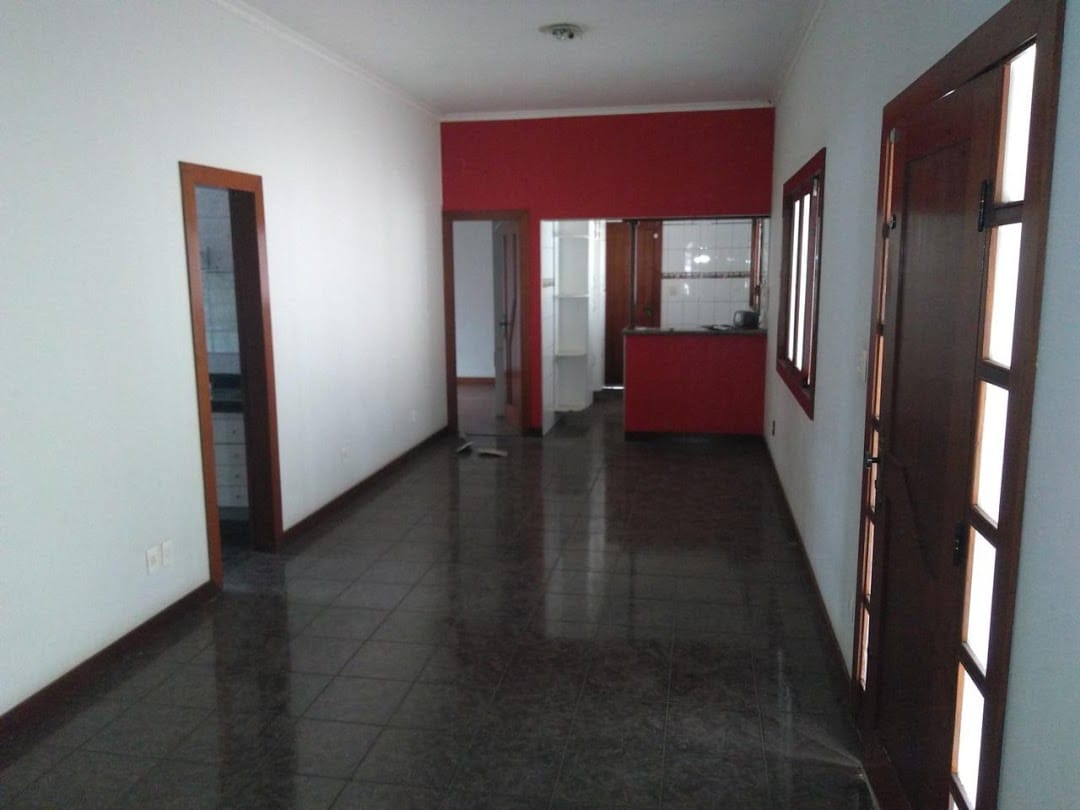 Casa de 3 quartos, 1 suíte, hidromassagem, 7 vagas, 2 banhos à venda, Residencial Pôr do Sol, Sete Lagoas, MG miniatura 5