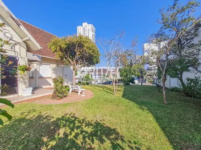 Casa com 859m² 1 quarto e 4 banheiros, à venda, no bairro Centro em Novo Hamburgo