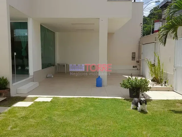 Casa 4 quartos e 4 banheiros, à venda, no bairro João Soares em Itabuna