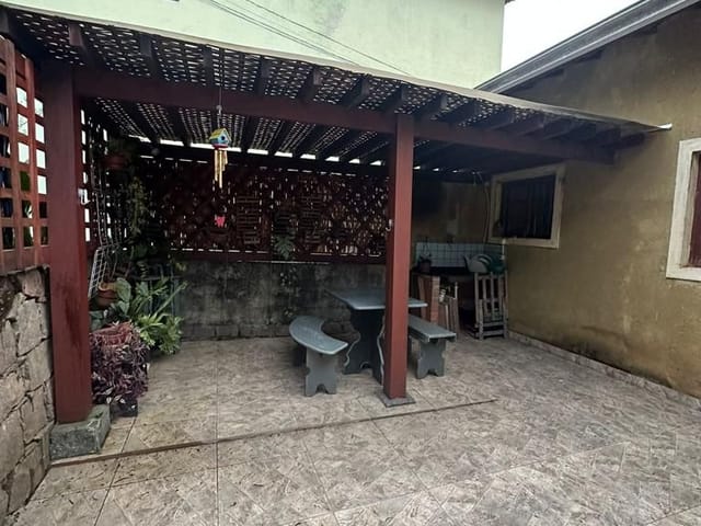 Casa com 440m², à venda, no bairro Centro em Extrema