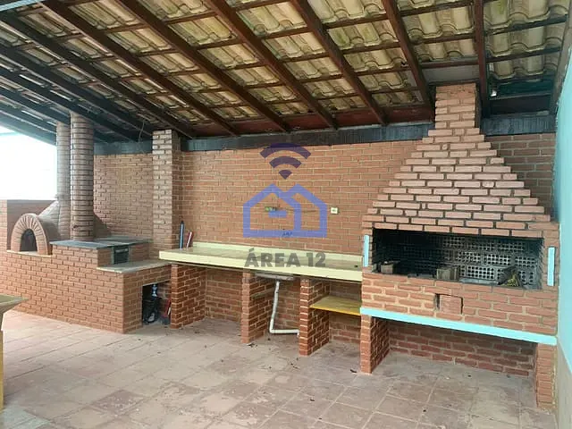 Casa com 240m² 3 quartos e 2 banheiros, à venda, no bairro Indaiá em Caraguatatuba
