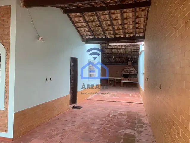 Casa com 240m² 3 quartos e 2 banheiros, à venda, no bairro Indaiá em Caraguatatuba