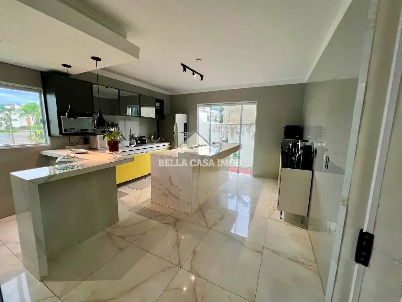Casa, 4 quartos, 300 m² - Foto 3