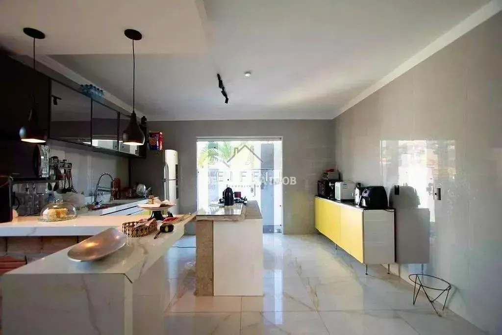 Casa, 4 quartos, 300 m² - Foto 8