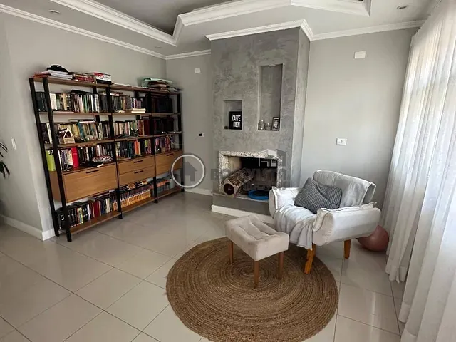 Casa 3 quartos e 2 banheiros, à venda, no bairro Parque Residencial Itapeti em Mogi das Cruzes