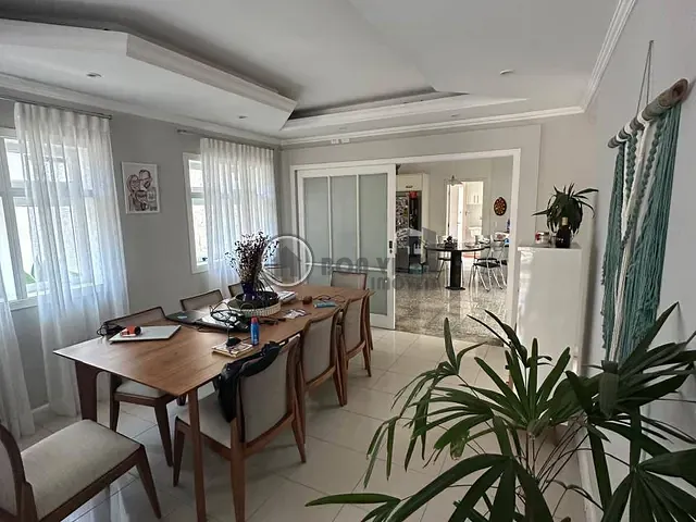 Casa 3 quartos e 2 banheiros, à venda, no bairro Parque Residencial Itapeti em Mogi das Cruzes