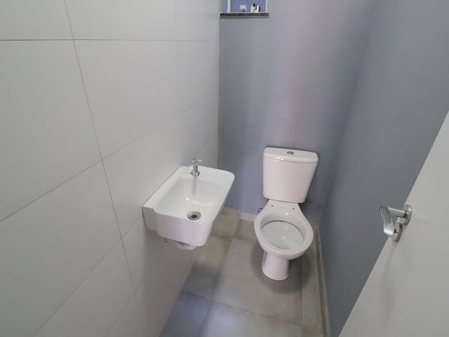 Casa com 67m² 2 quartos e 2 banheiros, à venda, no bairro Nova Rússia em Ponta Grossa