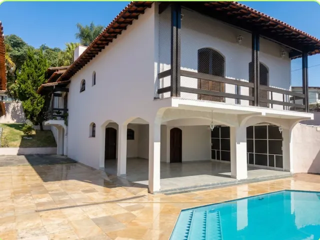 Casa 3 quartos e 7 banheiros, à venda, no bairro Vila Oliveira em Mogi das Cruzes