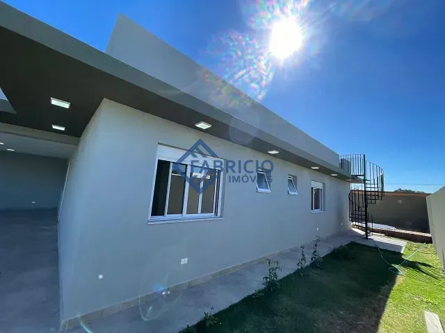 Casa com 350m² 3 quartos e 1 banheiro, à venda, no bairro Marambaia em Vinhedo