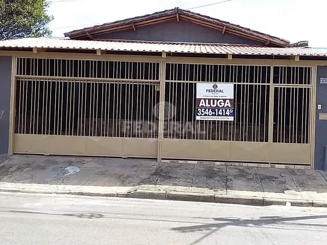 Casa 3 quartos e 2 banheiros, para alugar, no bairro Vila Santo Antônio - Segundo Acréscimo em Aparecida de Goiânia