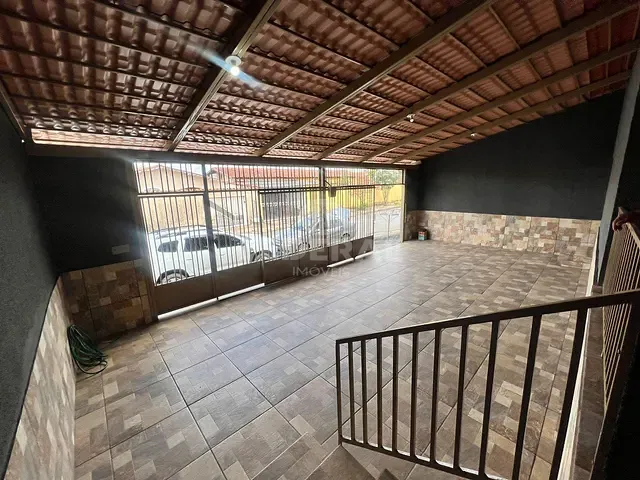 Casa 3 quartos e 2 banheiros, para alugar, no bairro Vila Santo Antônio - Segundo Acréscimo em Aparecida de Goiânia