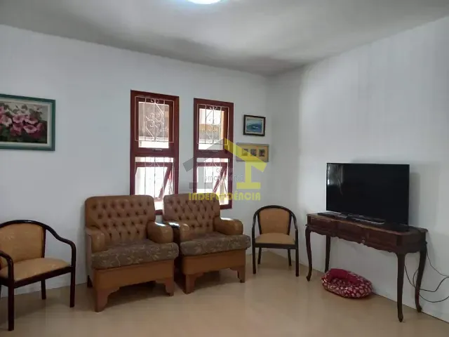 Casa com 250m² 3 quartos e 3 banheiros, à venda, no bairro Vila Brasileira em Itatiba