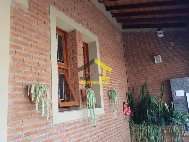 Casa com 250m² 3 quartos e 3 banheiros, à venda, no bairro Vila Brasileira em Itatiba