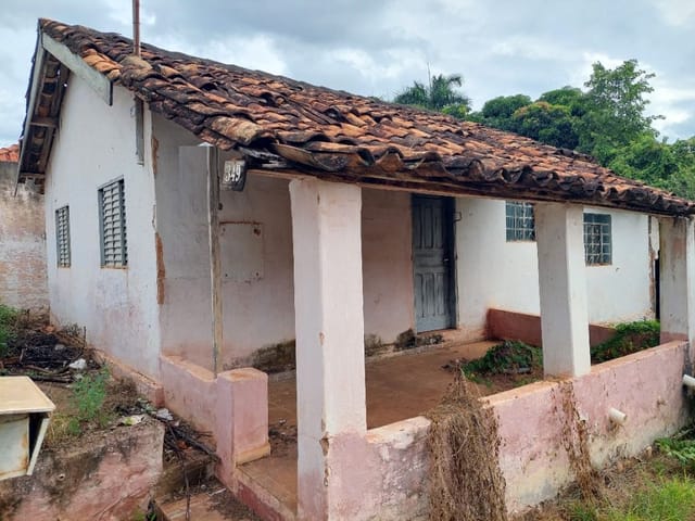 Casa com 506m² 2 quartos e 1 banheiro, à venda, no bairro Vila Xavier em Birigüi