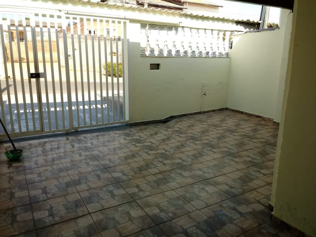 Casa com 625m² 3 quartos e 2 banheiros, à venda, no bairro Cidade Satélite Íris em Campinas