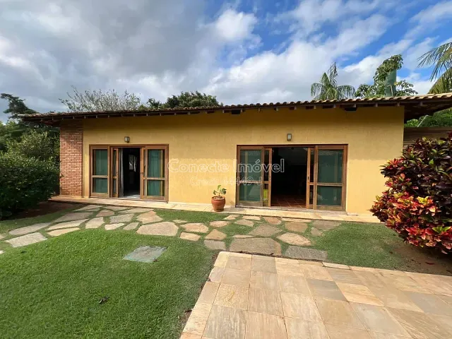 Casa com 5200m² 4 quartos e 7 banheiros, à venda ou para alugar, no bairro Condomínio Fazenda Duas Marias em Jaguariúna