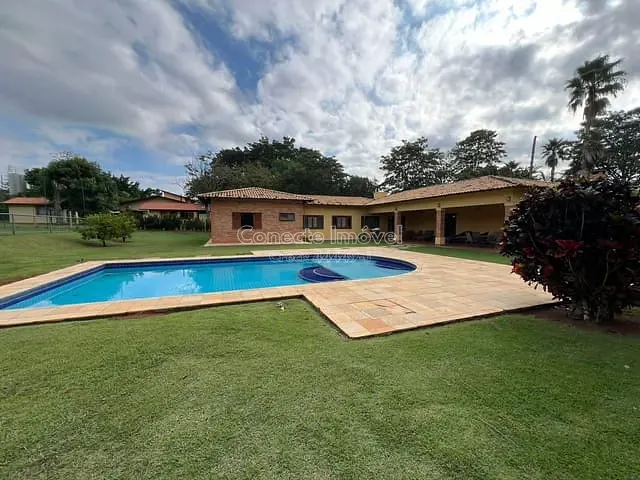 Casa com 5200m² 4 quartos e 7 banheiros, à venda ou para alugar, no bairro Condomínio Fazenda Duas Marias em Jaguariúna