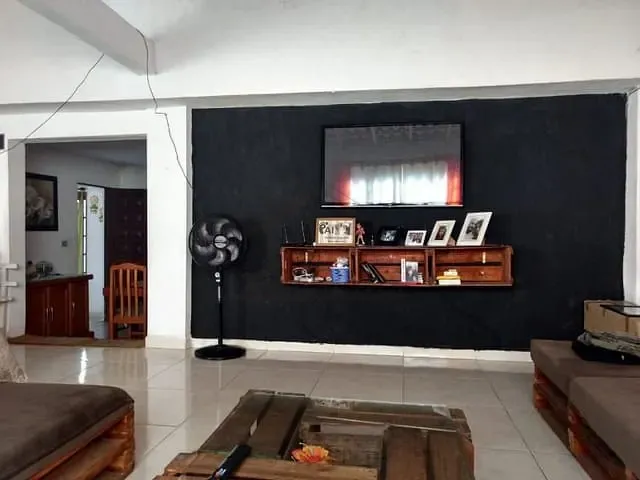 Casa com 338m² 2 quartos e 2 banheiros, à venda, no bairro Vila Feital em Mauá