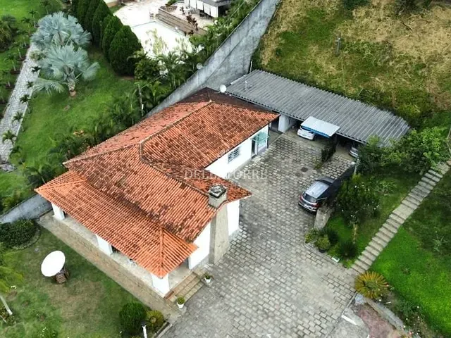 Casa com 5000m² 2 quartos e 2 banheiros, à venda, no bairro Bom Retiro em Teresópolis