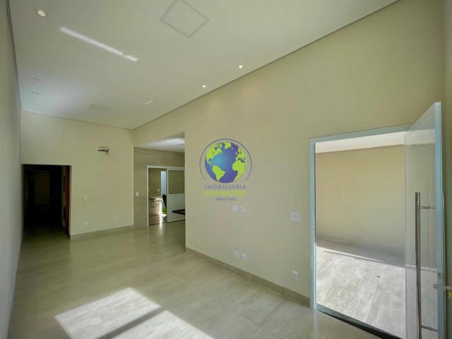 Casa com 180m² 3 quartos e 2 banheiros, à venda, no bairro Coophema em Cuiabá