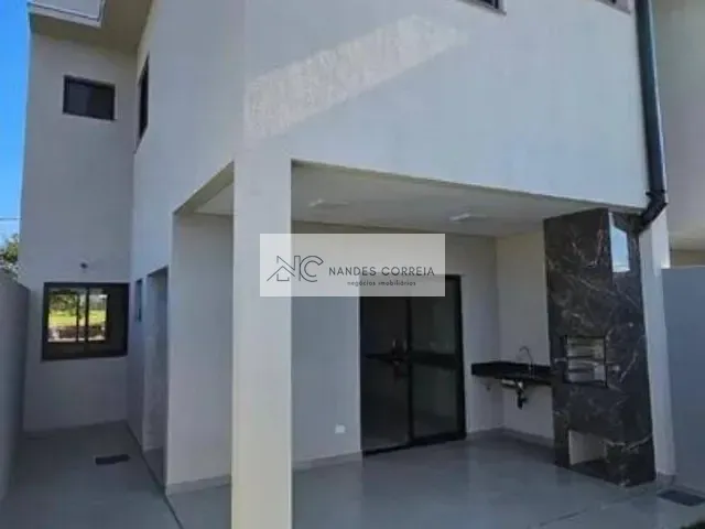 Casa 2 quartos e 3 banheiros, à venda, no bairro Jardim Bela Itália em Cambé
